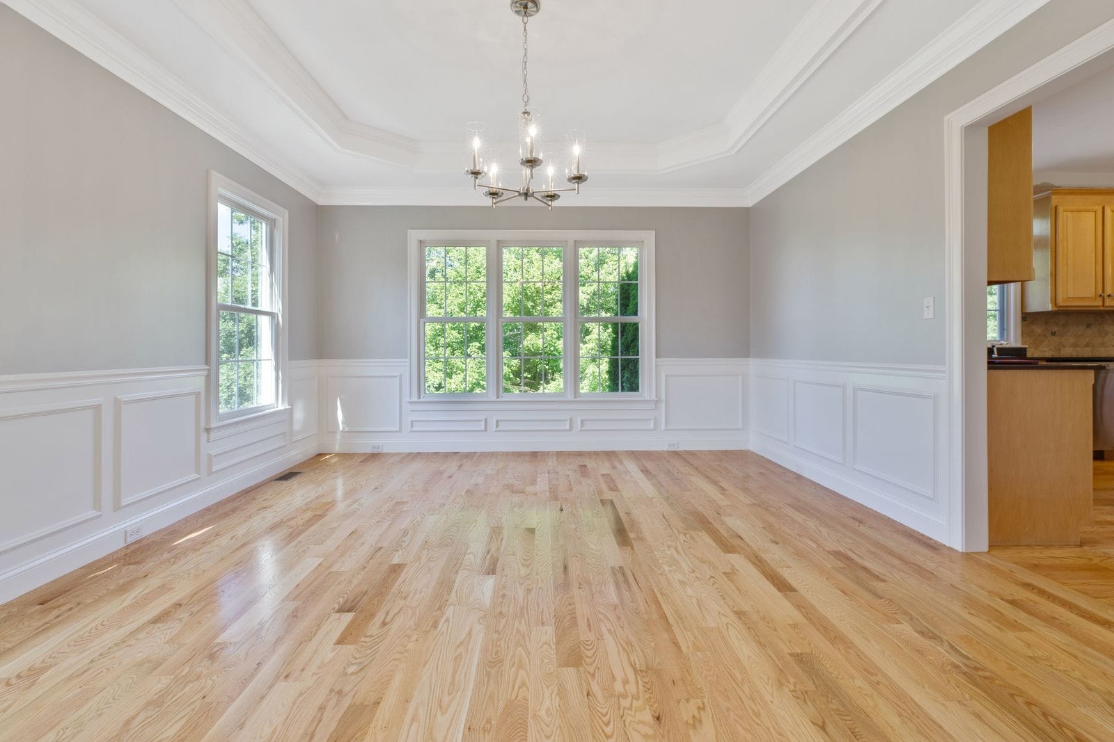 How to Choose a Painter in Holliston, MA: A Homeowner's Checklist
